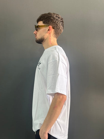 T-Shirt What in the World | Ricamo
