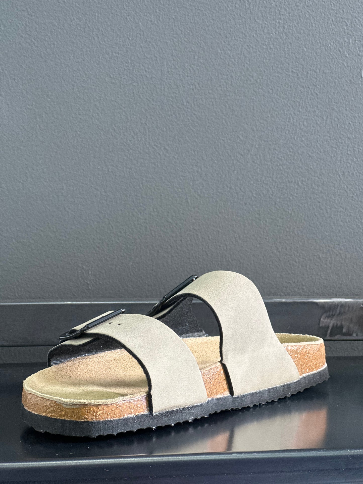 Sandalo Ciabatta Mod. Birken Beige